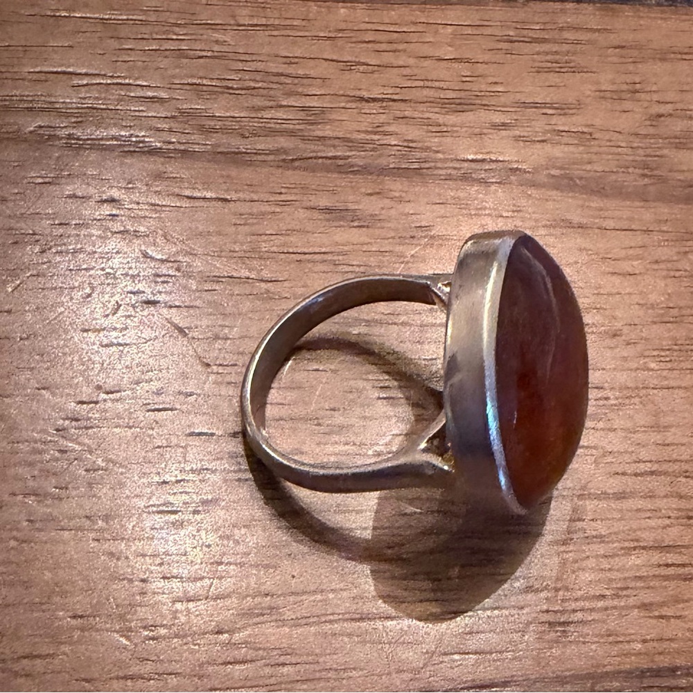 Elegant Sterling Silver and Brown Simulated Amber  Stone Ring!! Size 7